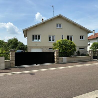 Maison 4 pièces 140 m²