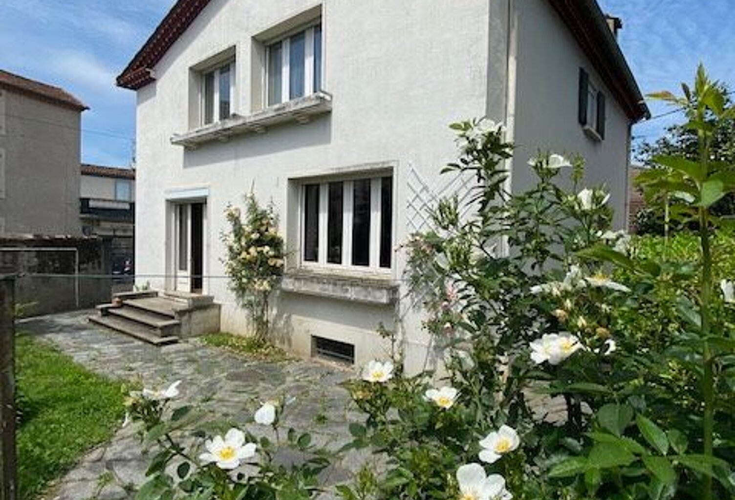 MAISON DE VILLE AVEC APPARTEMENT INDEPENDANT — photo 1