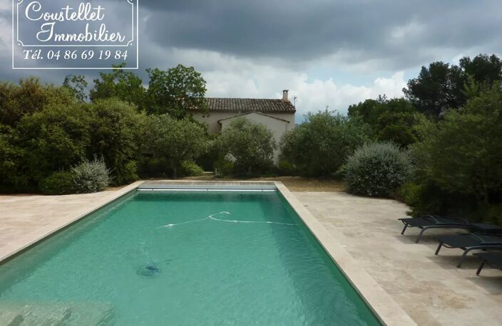 Propriété au coeur du village de Cabrières d'Avignon — photo 5