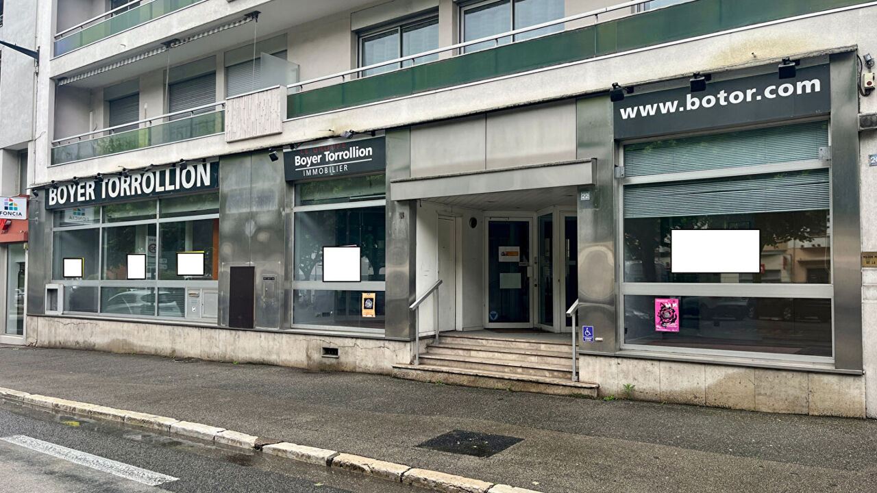 commerce  pièces 176 m2 à vendre à Voiron (38500)