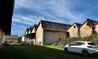 Garage  3700 m² à vendre à Saint-Bresson (70280)