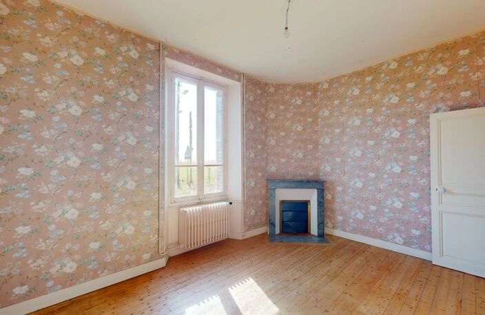 A VENDRE - Corps de ferme 7 pièces sur plus d' un hectare — photo 3