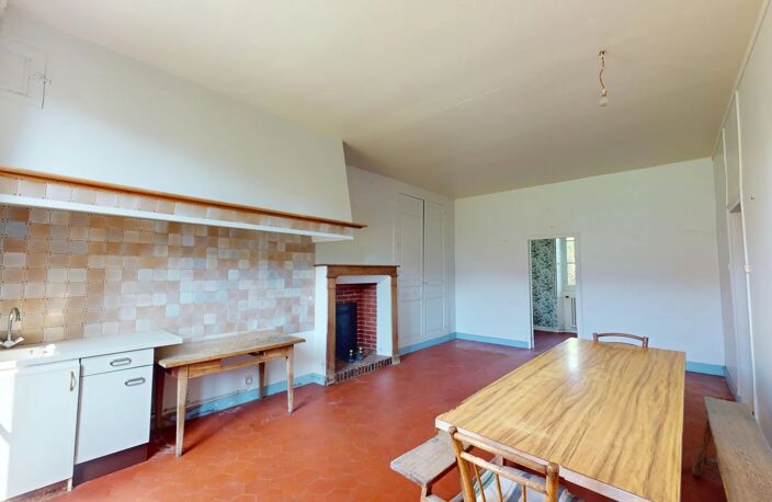 A VENDRE - Corps de ferme 7 pièces sur plus d' un hectare — photo 5