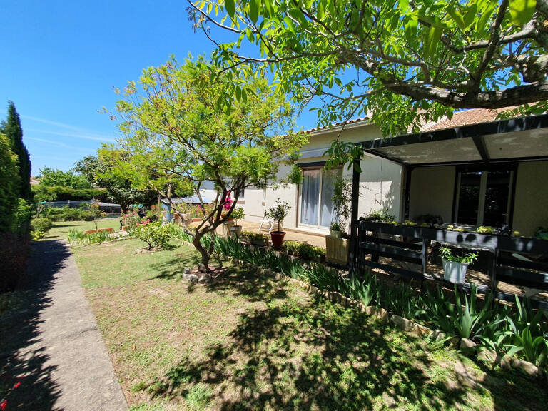 A Vendre GARD (30) - Villa P6 plain-pied à Uzès sur 855 m2 d — photo 1