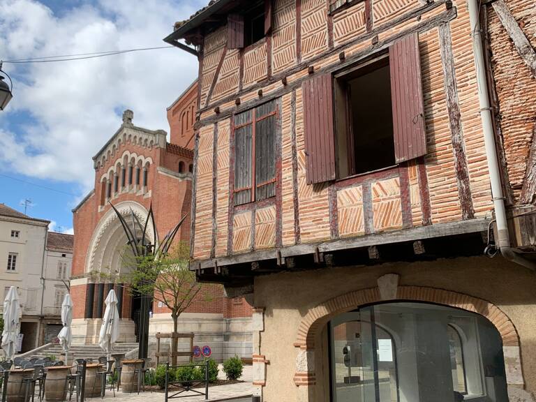 Immeuble   — photo 1