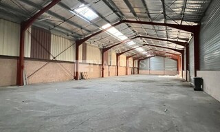 Commerce  1369 m² à louer à Flassans-sur-Issole (83340)