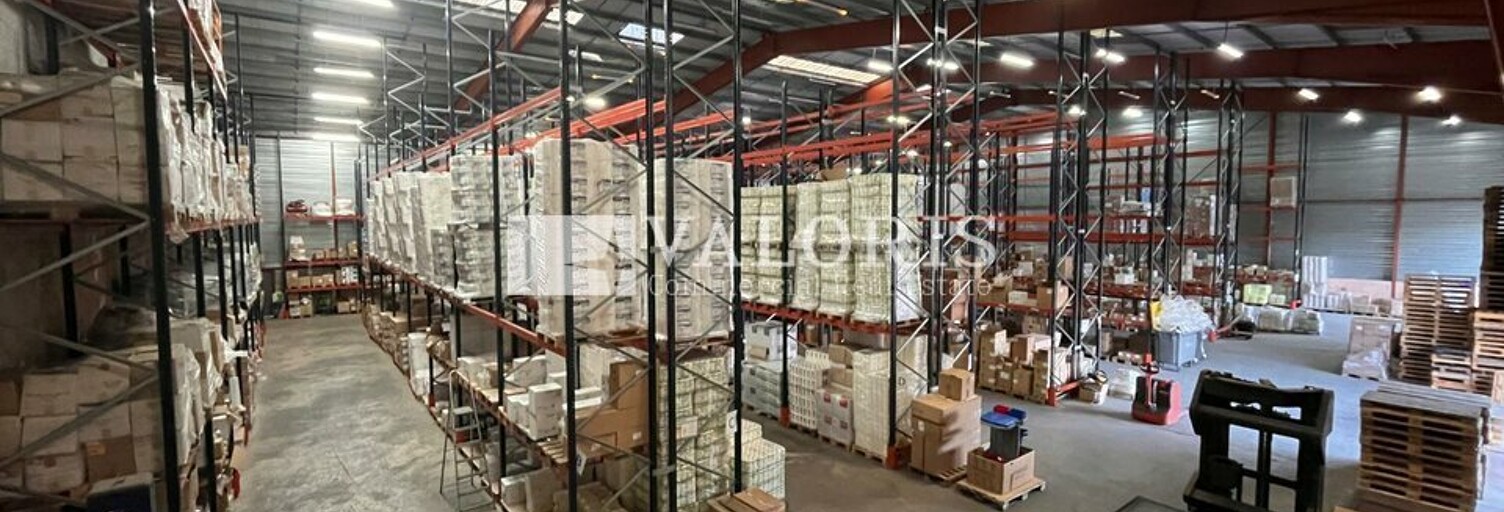 Commerce  2869 m² à louer à Flassans-sur-Issole (83340)