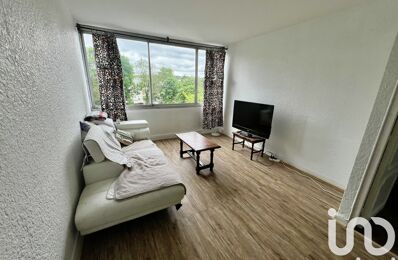 location appartement 1 250 € CC /mois à proximité de Périgny (94520)