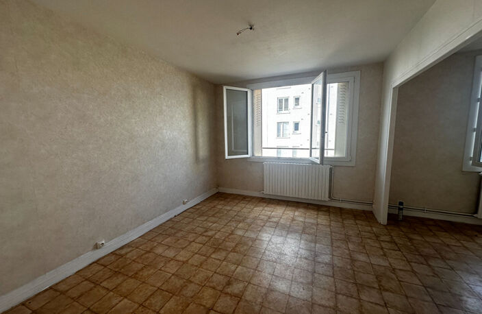 Appartement Bourges 2 pièce(s) 53 m2 — photo 2