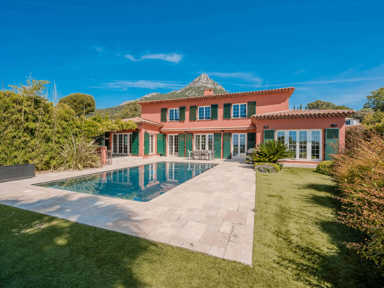 LA VALETTE- Quartier les Moulières: Somptueuse villa haut de ... — photo 1