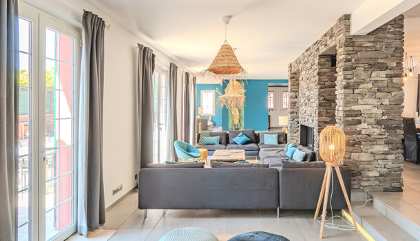 Villa / Maison 8 pièces  à vendre Valette-du-Var (La) 83160