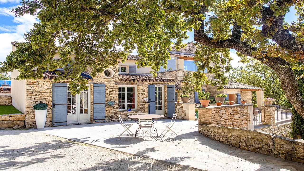 maison 14 pièces 660 m2 à vendre à Gordes (84220)