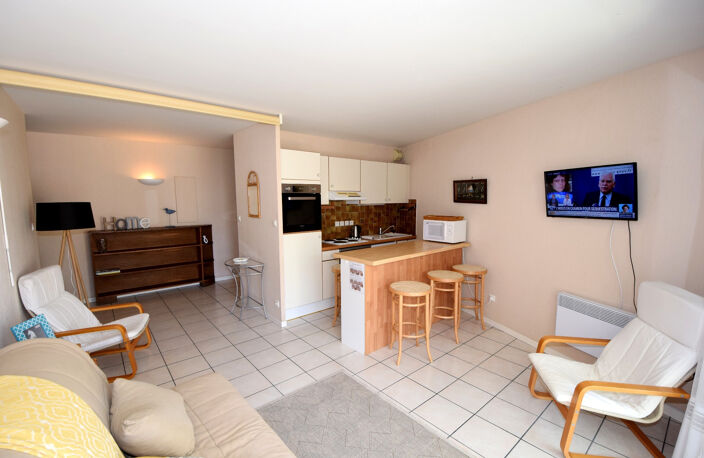 LOCATION VACANCES APPARTEMENT 3 PIÈCES - PONTAILLAC - PROCHE — photo 2