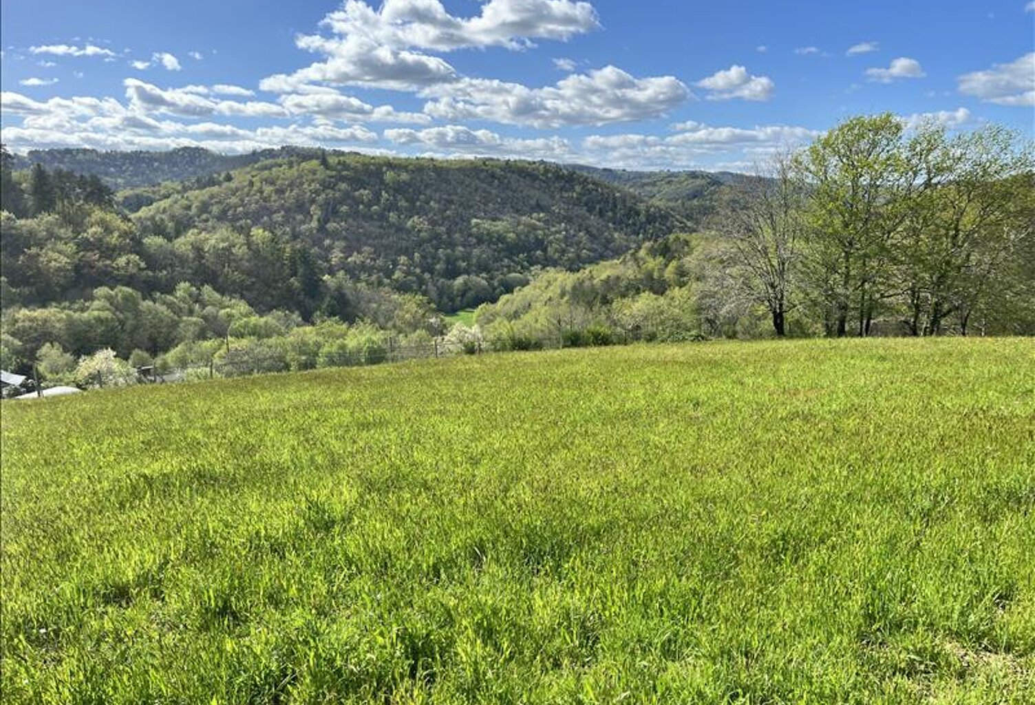 Terrain à bâtir de 0 pièces principales — photo 1