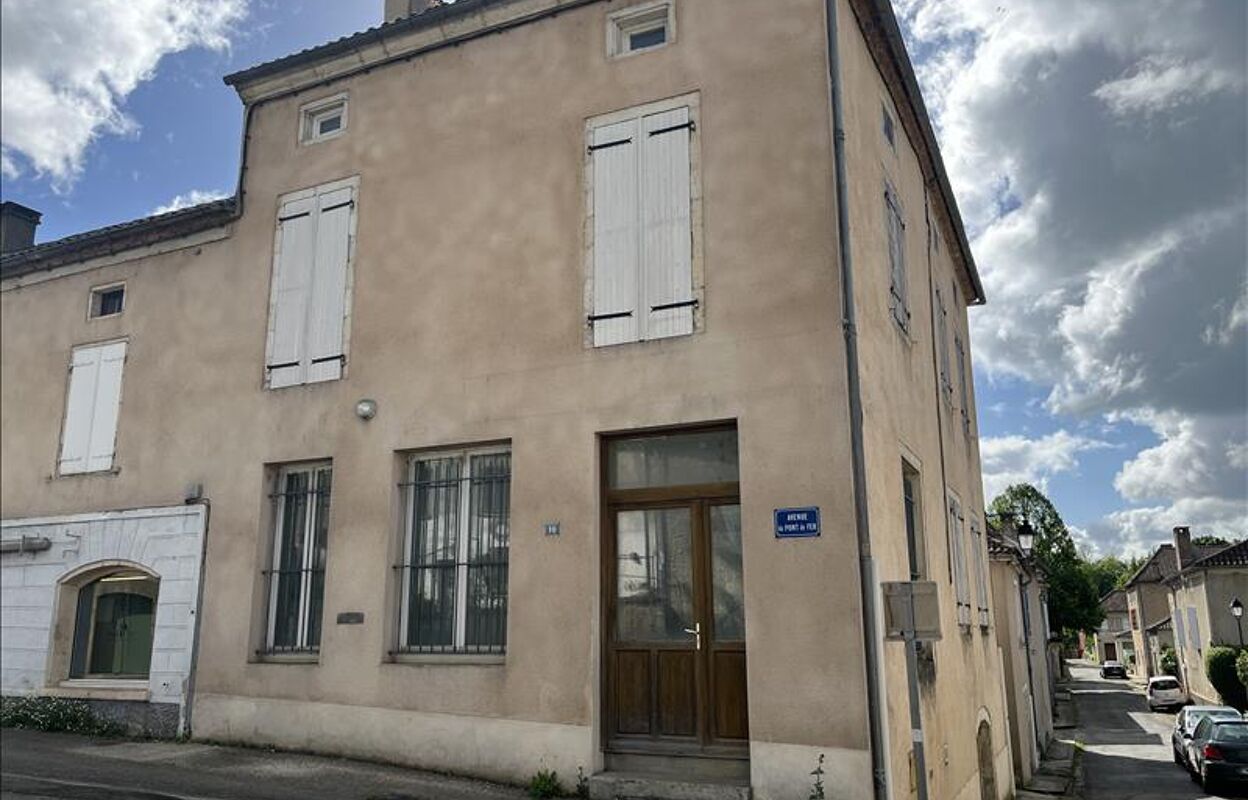 maison 11 pièces 206 m2 à vendre à Castelfranc (46140)