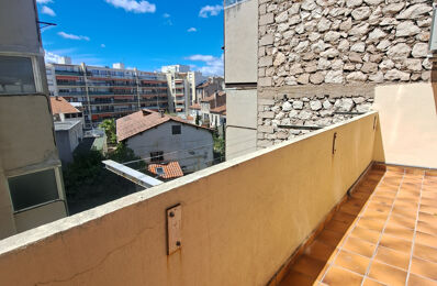 location appartement 850 € CC /mois à proximité de Roquevaire (13360)