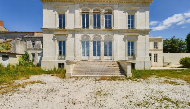 Villa / Maison 14 pièces  à vendre Tonnay-Charente 17430