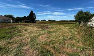 Terrain  734 m² à vendre à Saint-André-de-Lidon (17260)