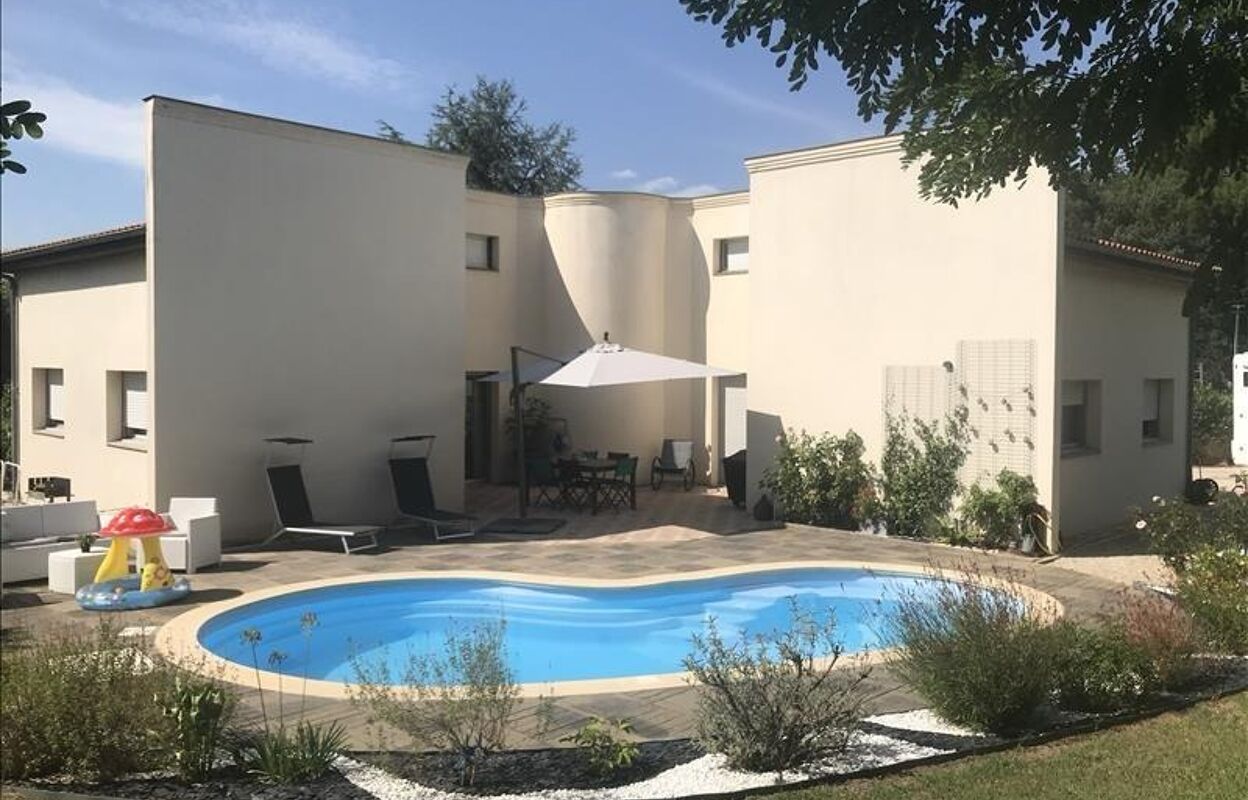 maison 5 pièces 122 m2 à vendre à Casteljaloux (47700)