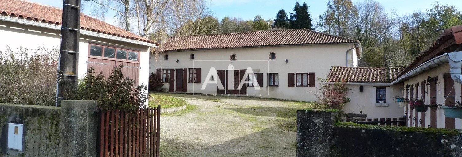 Maison 6 Pièces 135 m² à vendre à Civray (86400)