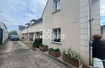 location maison 950 € CC /mois à proximité de Vieux-Moulin (60350)