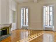 Lyon 2 - Ainay - Appartement bourgeois de 175,45 m² - Garage double - 3 Chambres — photo 2