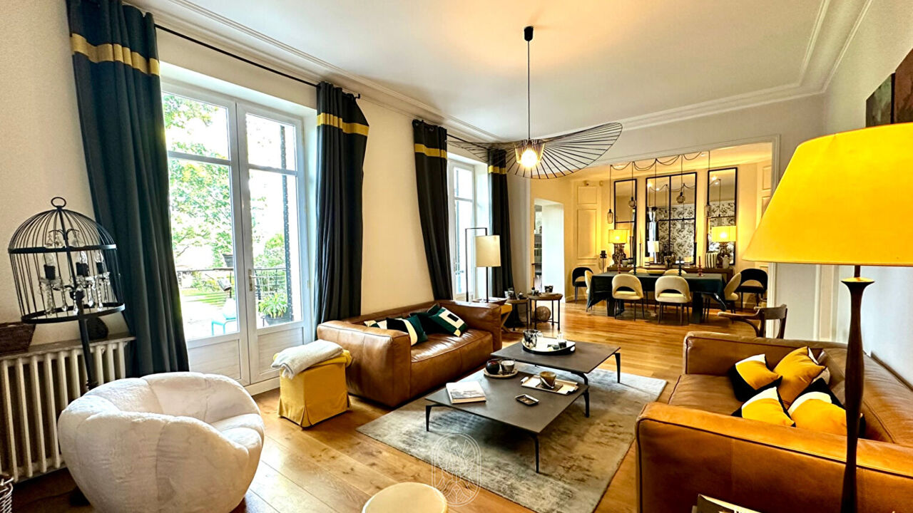 maison 10 pièces 253 m2 à vendre à Nantes (44100)