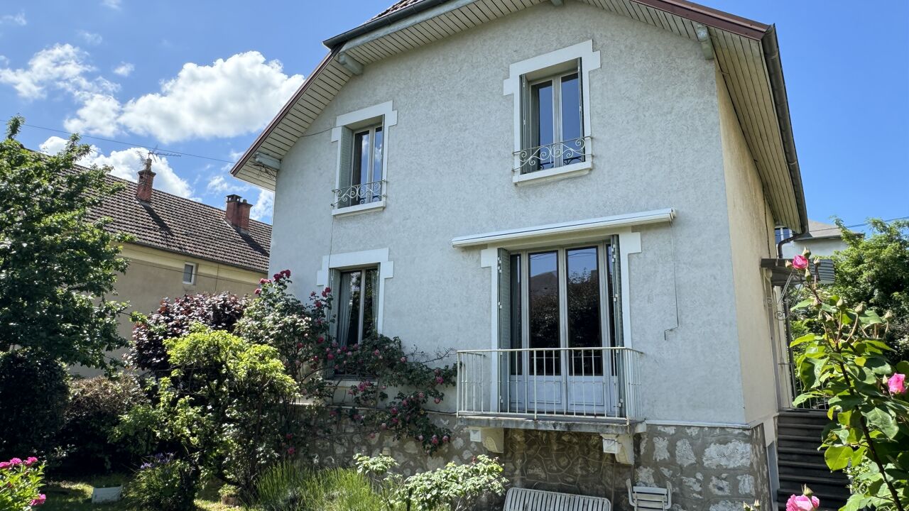 maison  pièces  m2 à vendre à Chambéry (73000)