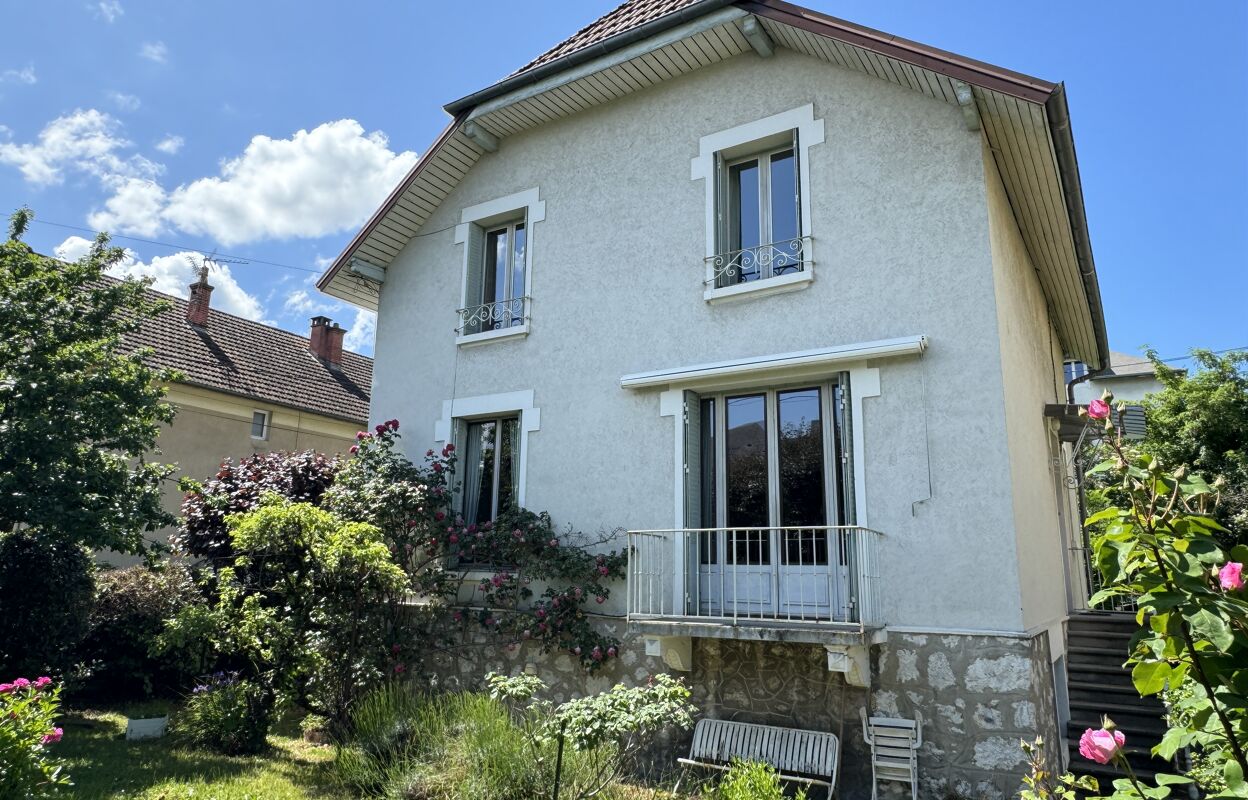 maison  pièces  m2 à vendre à Chambéry (73000)