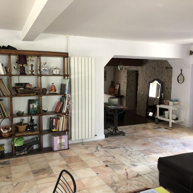 Maison 10 pièces 268 m²