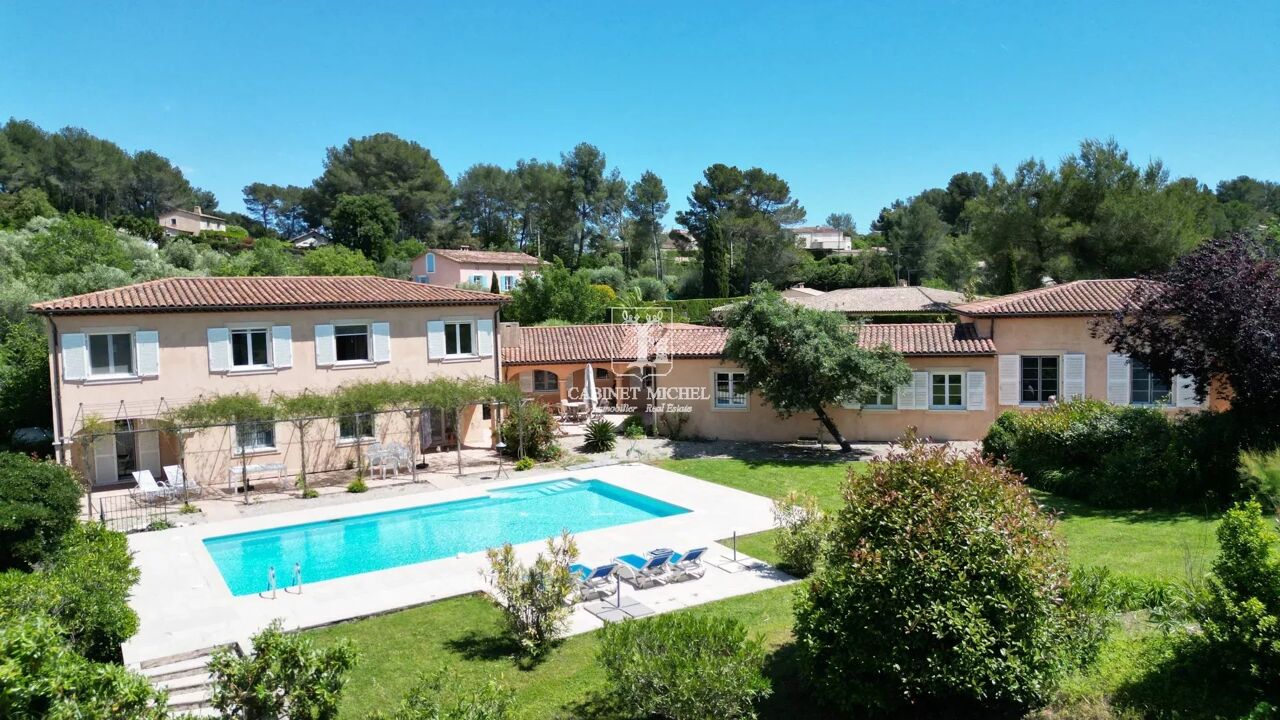 maison 14 pièces 433 m2 à vendre à Roquefort-les-Pins (06330)