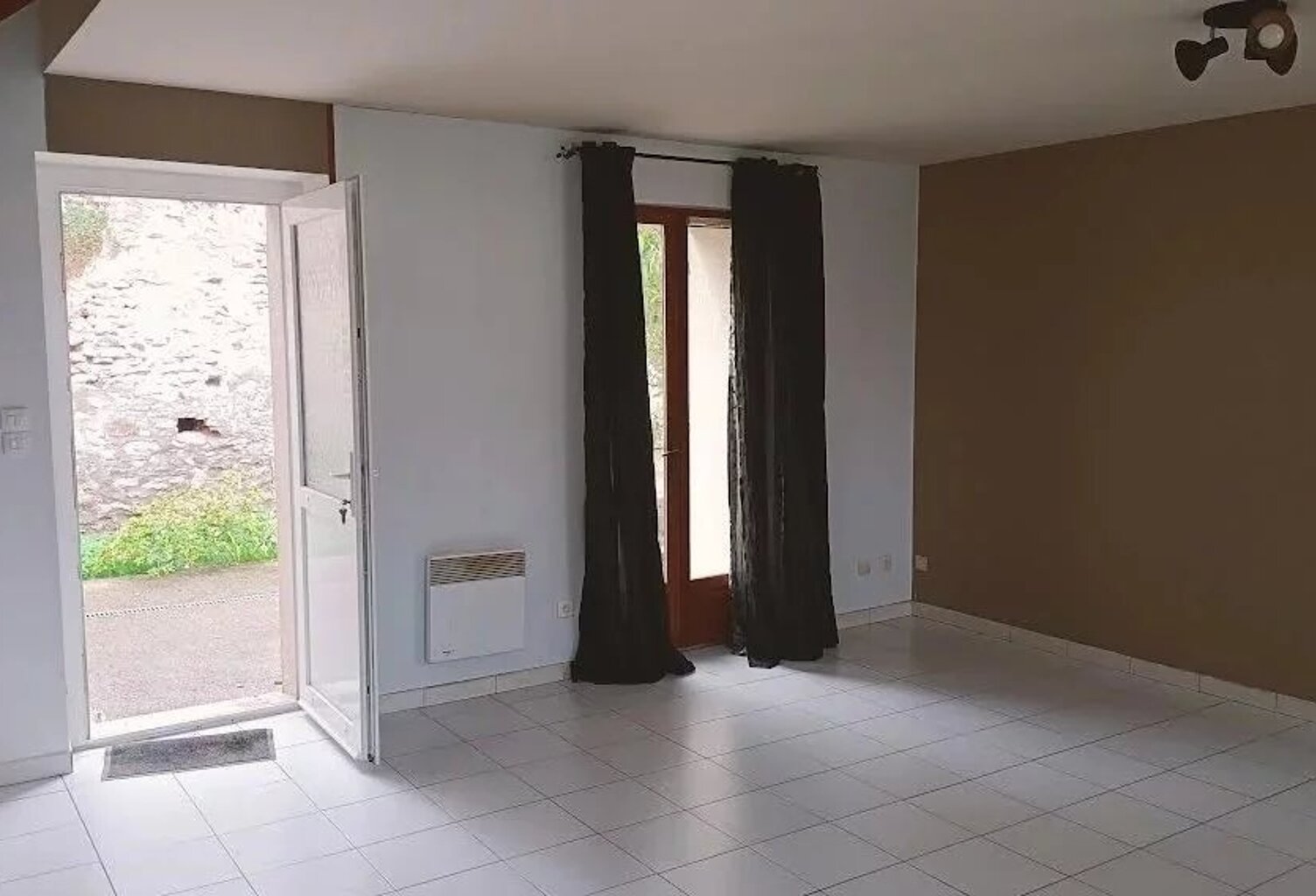 APPARTEMENT T2 - DUPLEX MANTES LA VILLE — photo 1