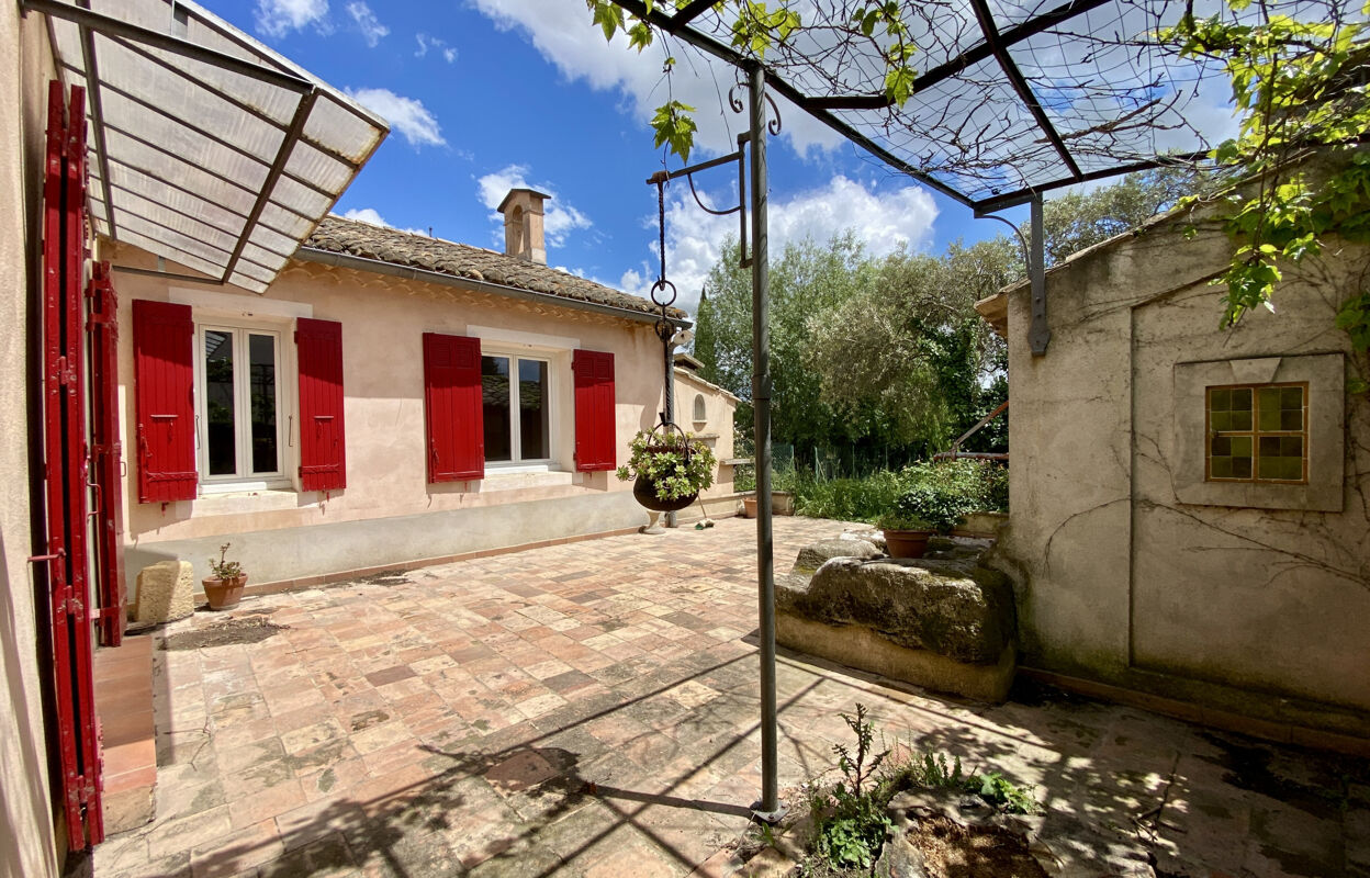 maison 8 pièces 200 m2 à vendre à Camaret-sur-Aigues (84850)
