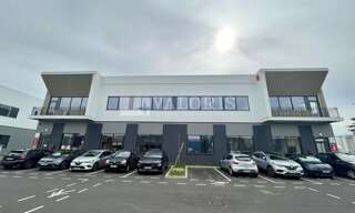 Commerce  529 m² à louer à Chassieu (69680)