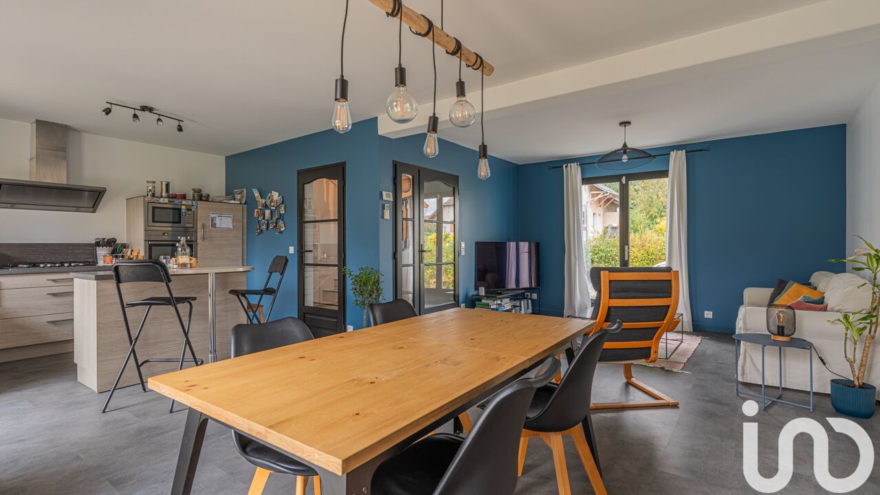 maison 5 pièces 173 m2 à vendre à Porte-de-Savoie (73800)