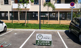 Garage   m² à louer à Hyères (83400)