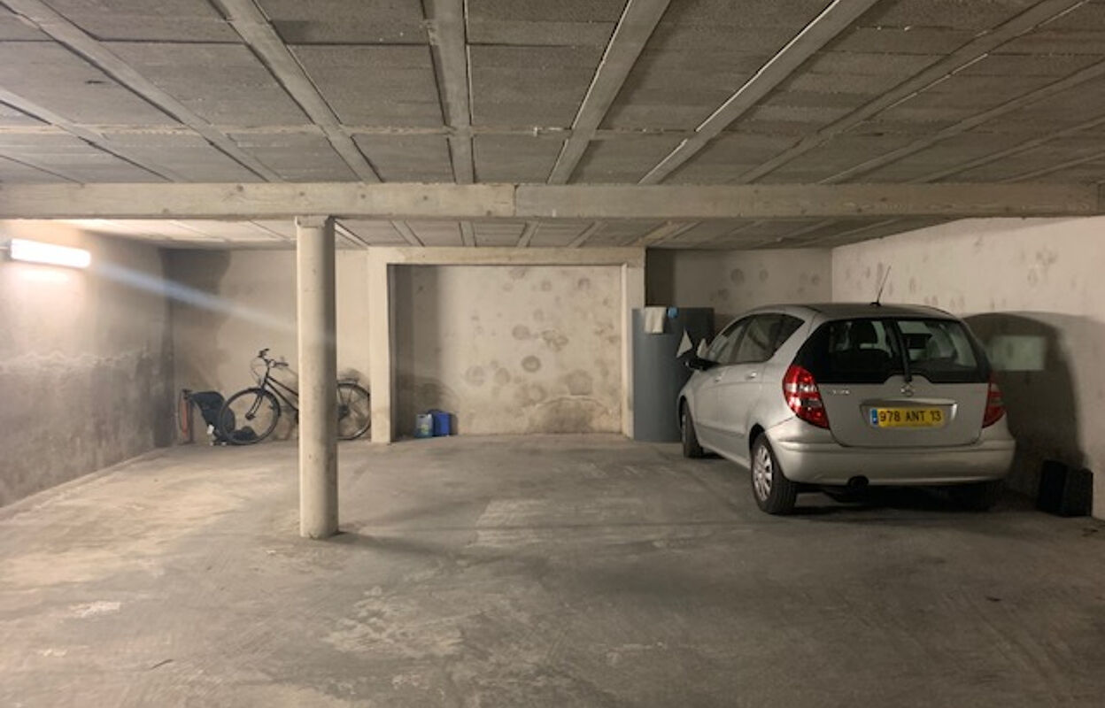 garage  pièces 14 m2 à louer à Marseille 4 (13004)