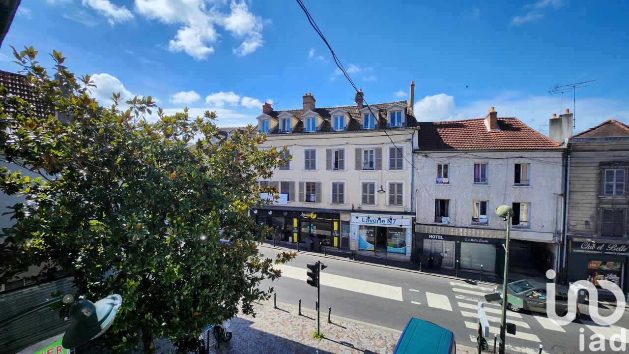 appartement 2 pièces 37 m2 à vendre à Corbeil-Essonnes (91100)