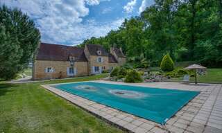 Maison 9 Pièces 327 m² à vendre à Sainte-Mondane (24370)