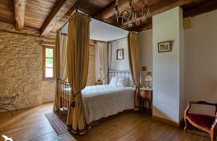 Maison en pierre de 9 pièces principales — photo 3