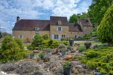 Maison 9 pièces 813200 €