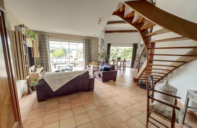 location maison 1 500 € CC /mois à proximité de Vers-Pont-du-Gard (30210)