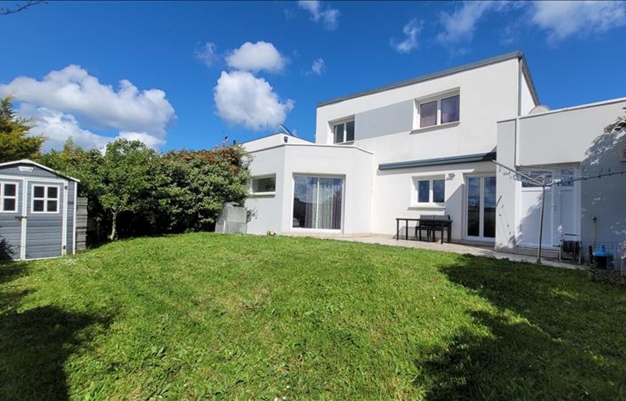 maison 7 pièces 142 m2 à vendre à Saint-Herblain (44800)