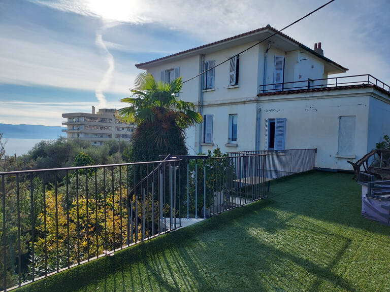 Ajaccio centre ville maison de Maître de 320m2 garage vue me — photo 1
