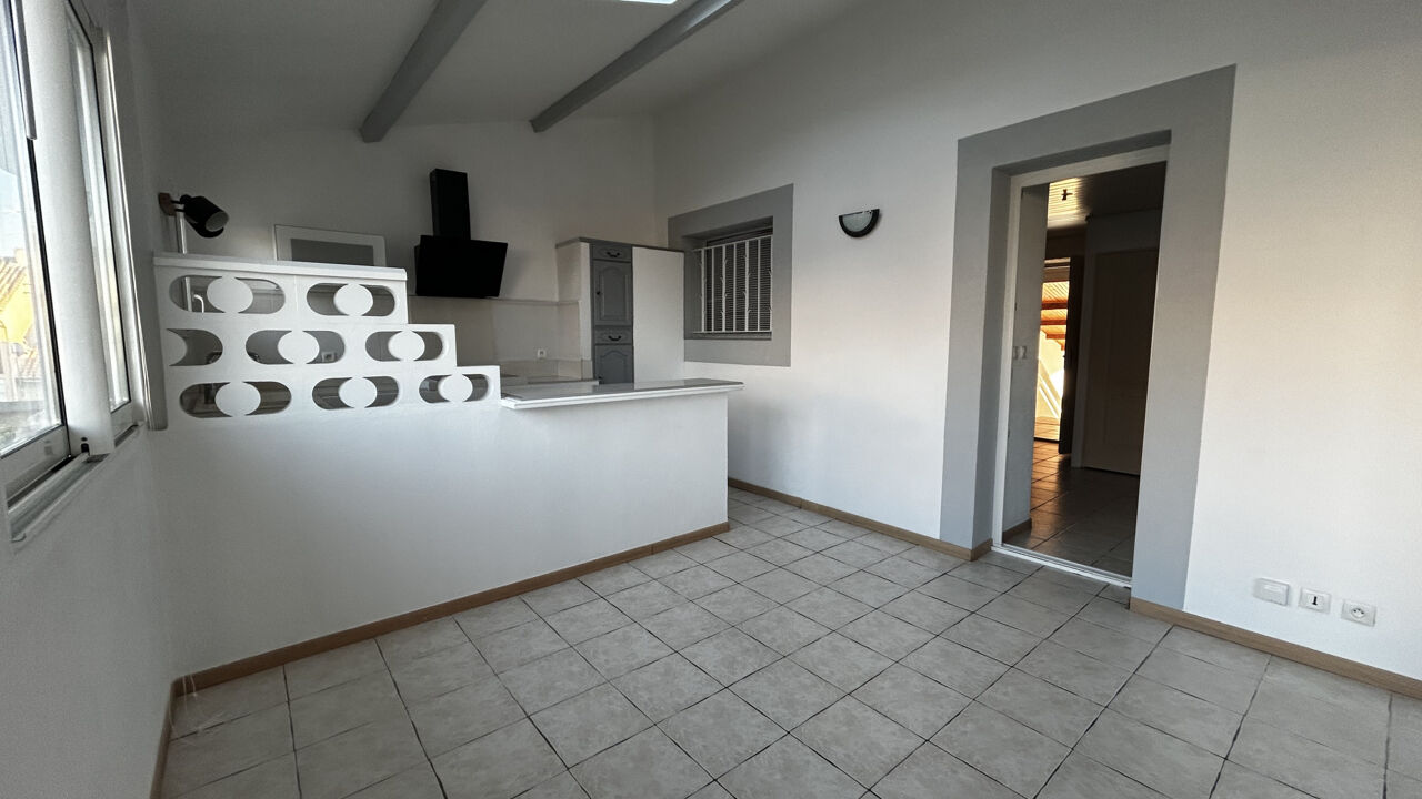 appartement 2 pièces 52 m2 à vendre à Le Grau-du-Roi (30240)