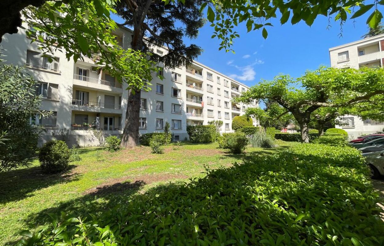 appartement 4 pièces 67 m2 à vendre à Avignon (84000)