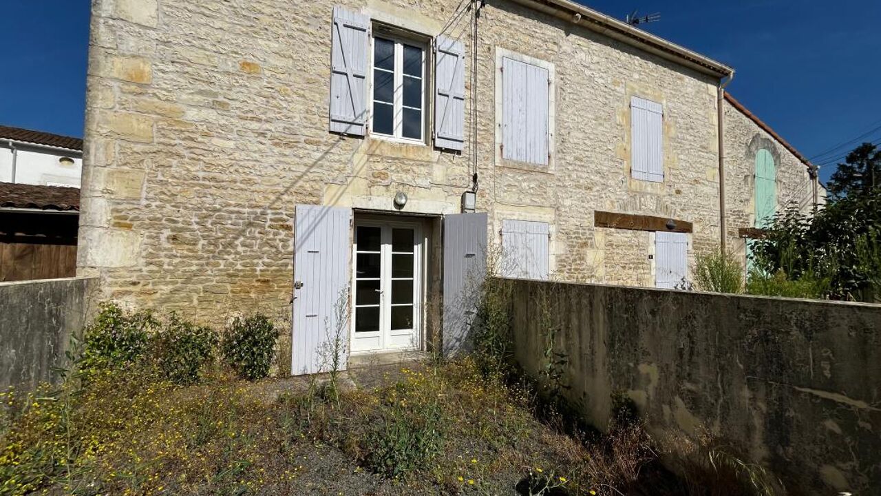 maison 2 pièces 32 m2 à vendre à Surgères (17700)