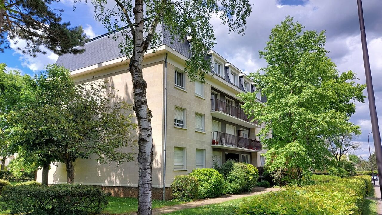 appartement 2 pièces 49 m2 à vendre à Chantilly (60500)