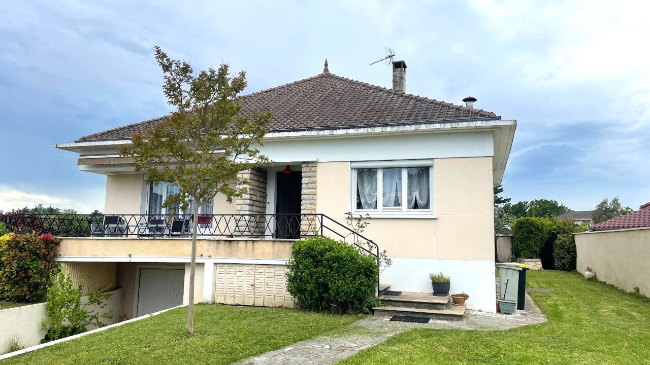 maison 4 pièces 113 m2 à vendre à Décines-Charpieu (69150)