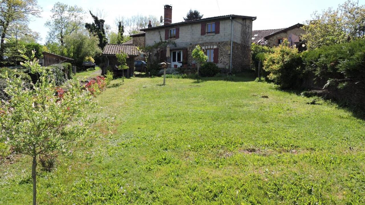 maison 3 pièces 90 m2 à vendre à Rochechouart (87600)